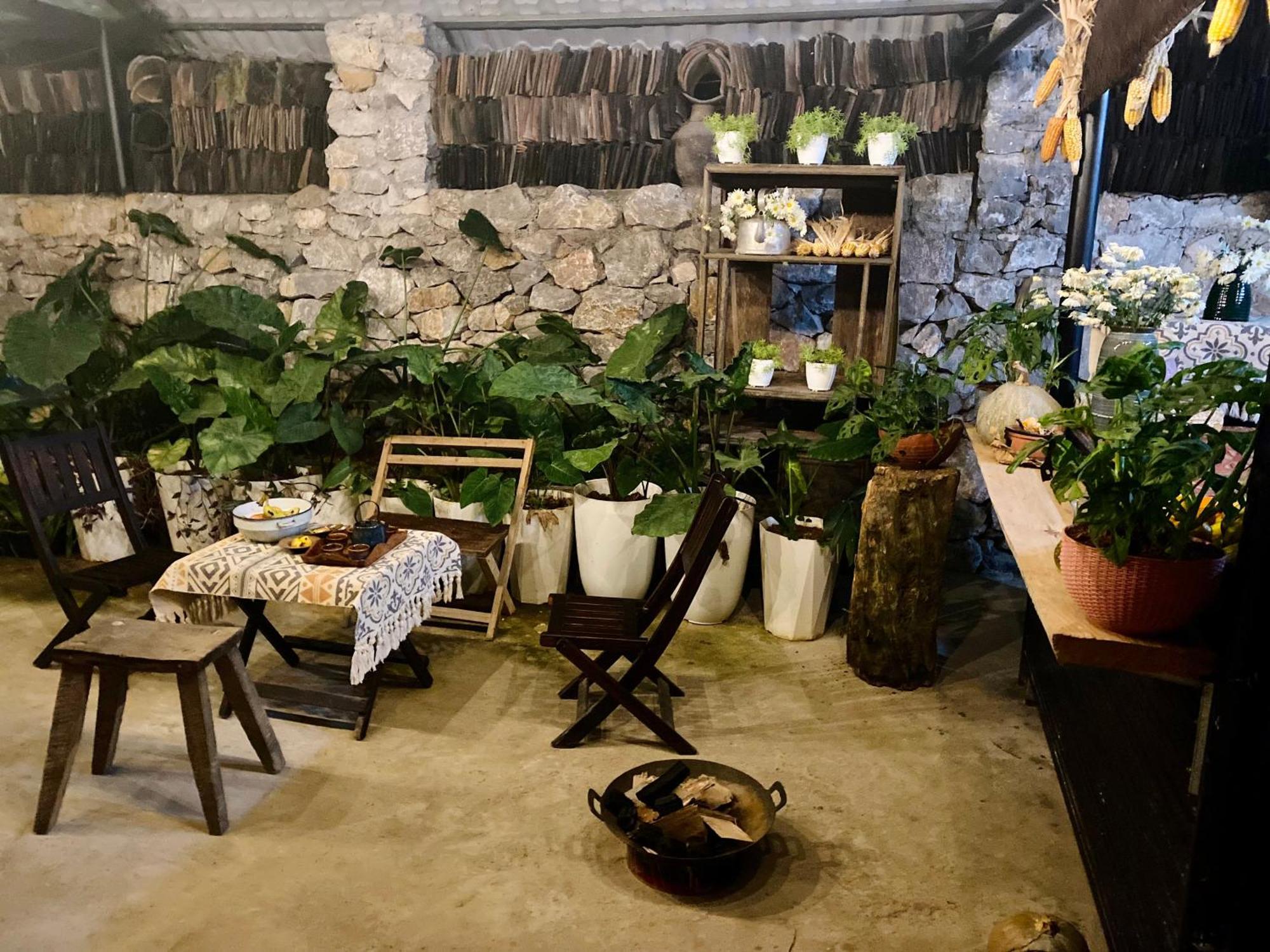 Le Petit Home Dong Van  Exteriör bild