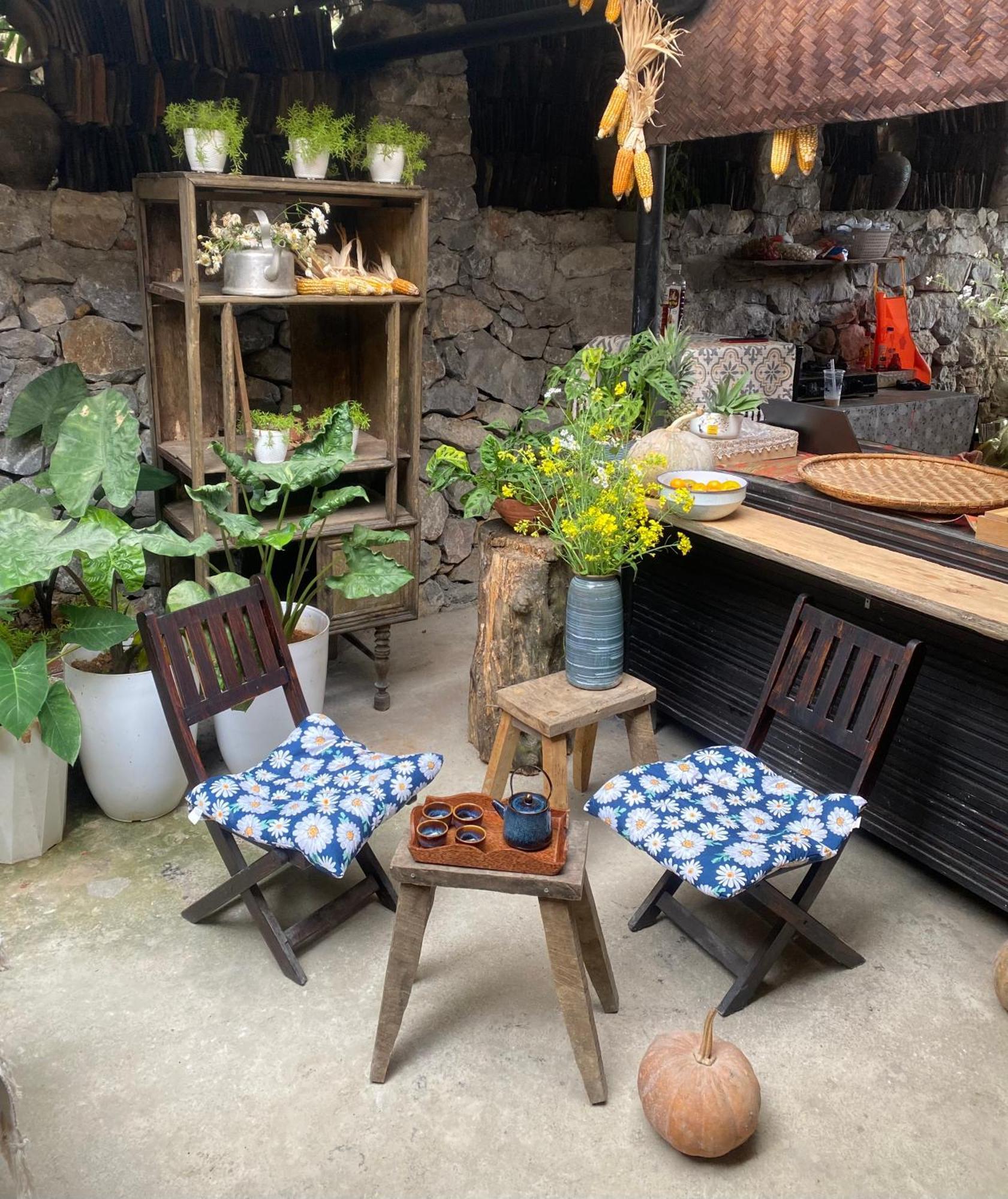Le Petit Home Dong Van  Exteriör bild